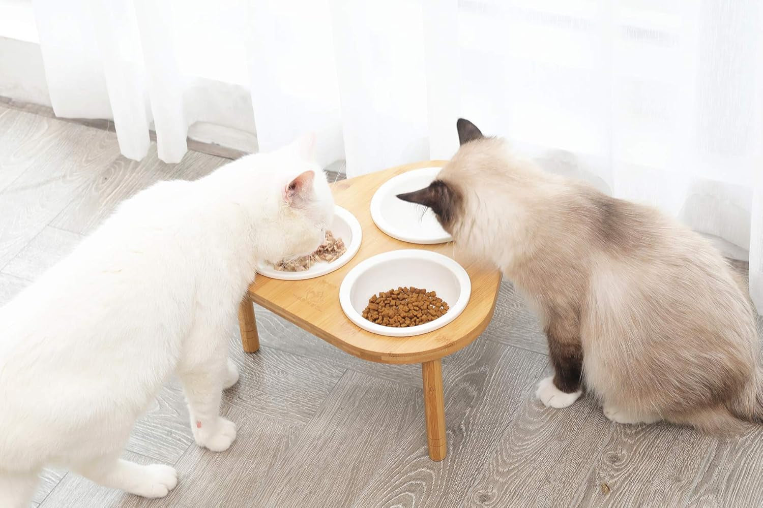 Elevated Cat Feeder with Bamboo Stand and Three Ceramic Bowls, Featuring Anti-Slip and Removable Feet